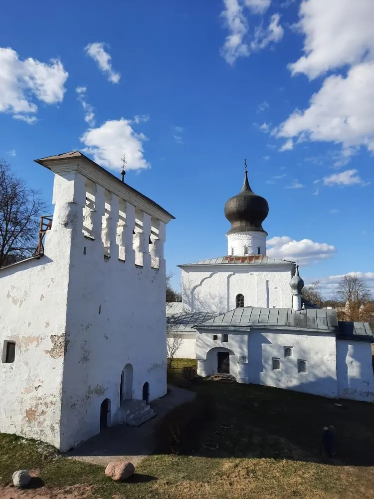 Древний храм Пскова