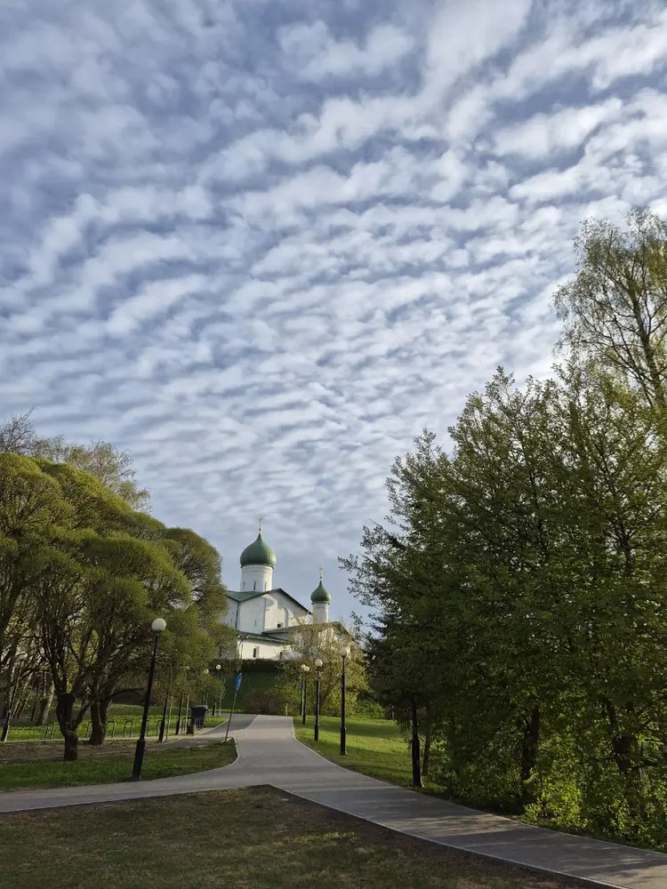 Псковский храм в парке